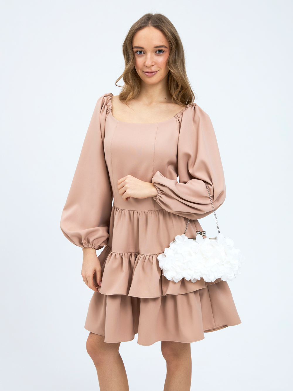 Платье праздничное ярусное с воланами для девочки бежевое