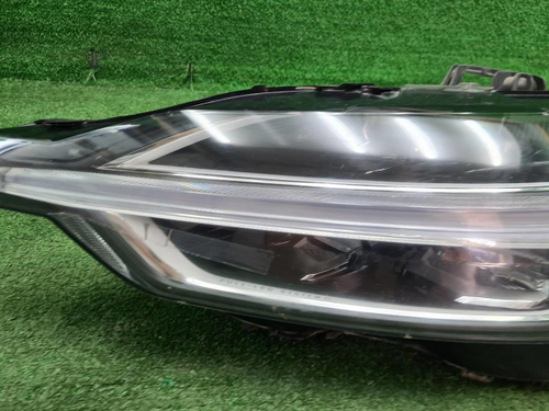 Фара левая Volvo XC60 2 (2017-2021) LED