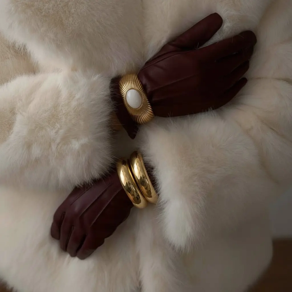 Браслет глянцевый круглой формы под золото