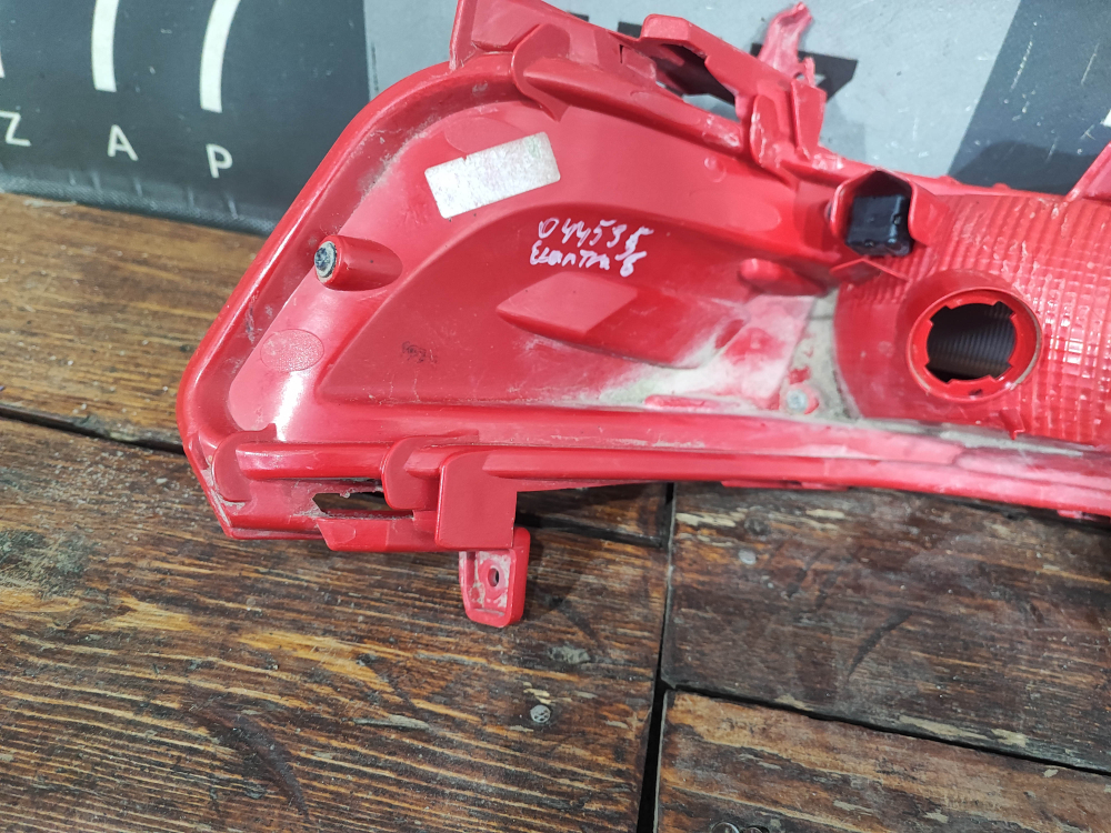 Фонарь задний правый Hyundai Elantra 6 (AD) 18-20 Б/У Оригинал 92406F2510