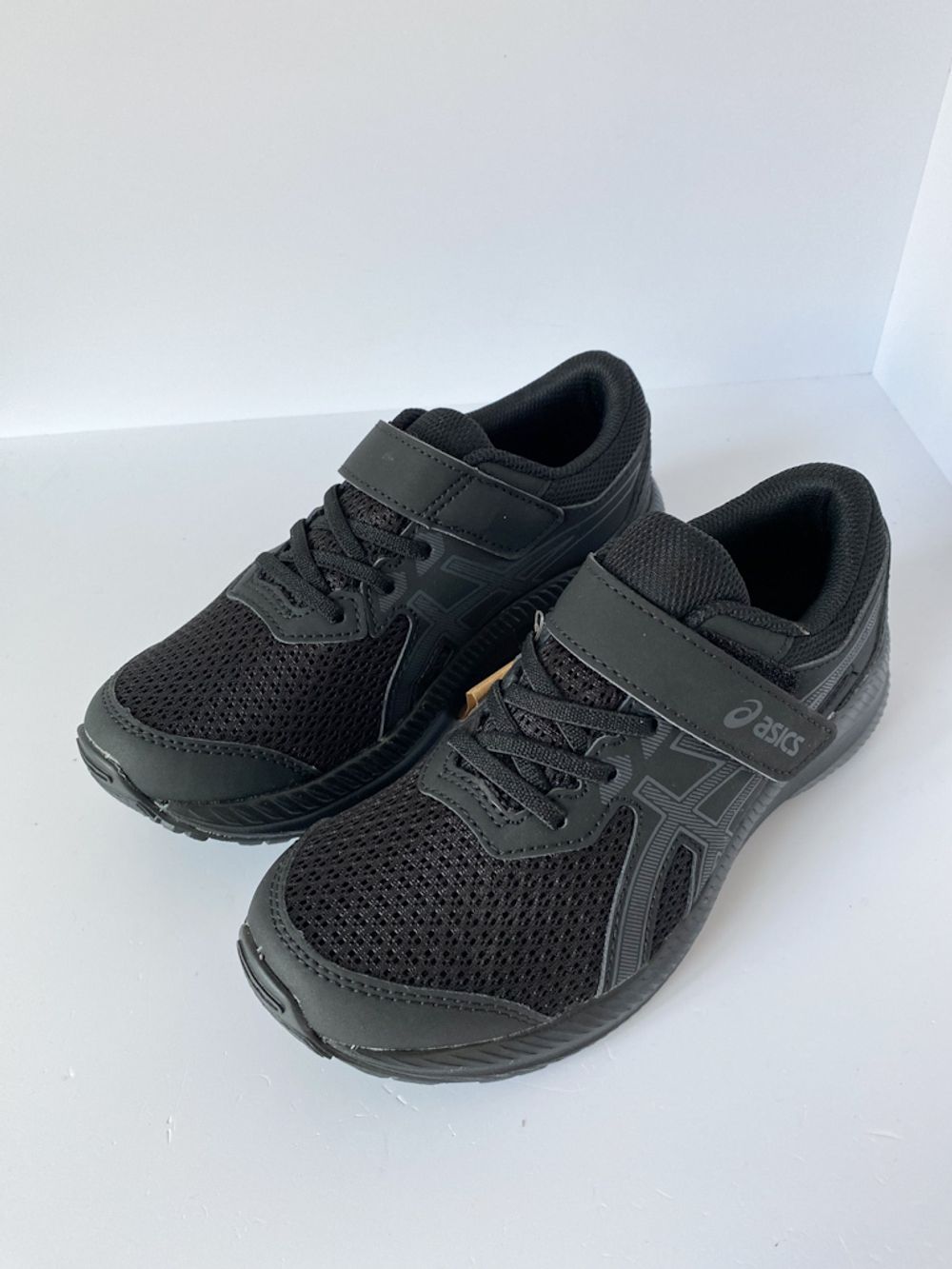 Новые кроссовки Asics, 34,5