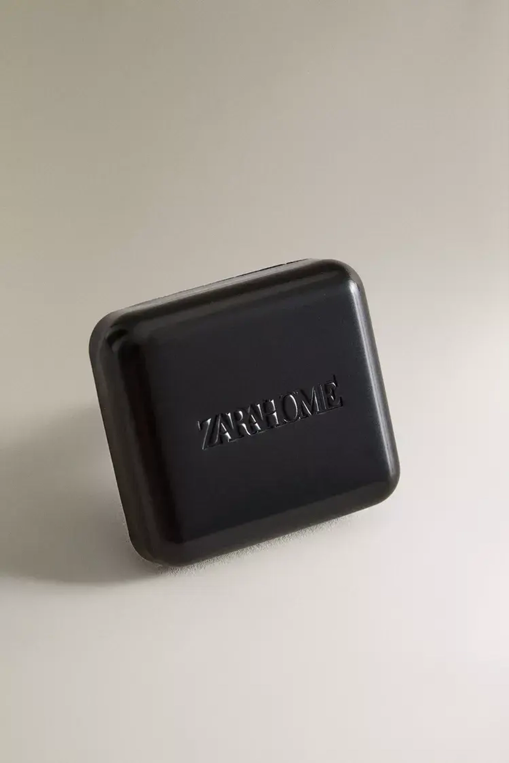 ZARA HOME АВТОМОБИЛЬНЫЙ ОСВЕЖИТЕЛЬ ВОЗДУХА DARK AMBER