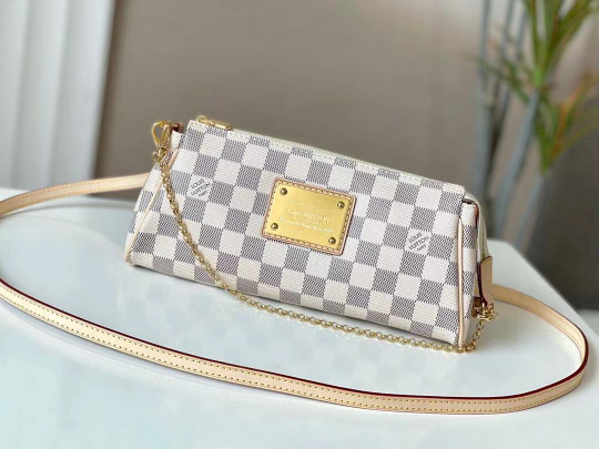Louis Vuitton Eva