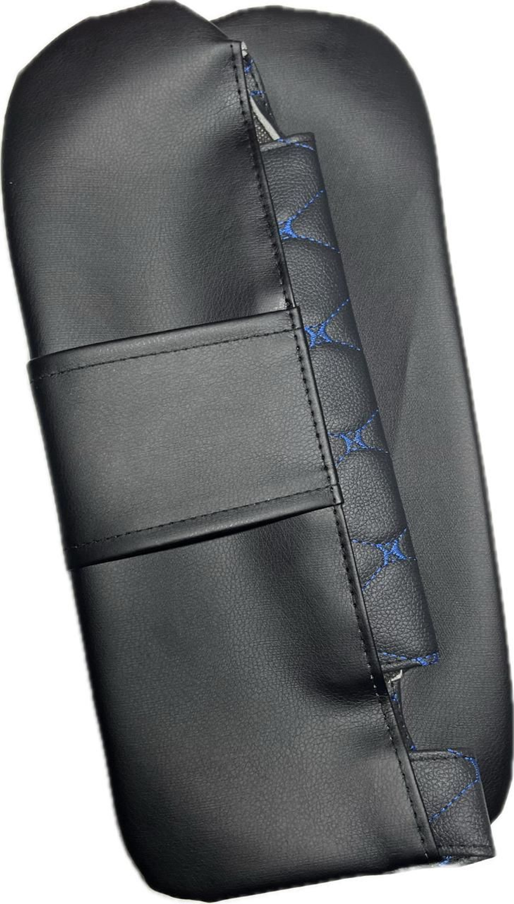 Чехлы на козырьки ЛАДА Ларгус, РЕНО Логан, Дастер, Сандеро (синяя нить Бабочка)