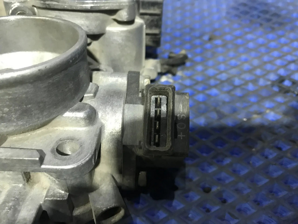 Дроссельная заслонка MITSUBISHI RVR 1995