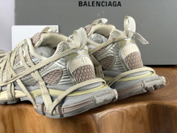 Balenciaga 3XL Extreme Sneaker Light Beige