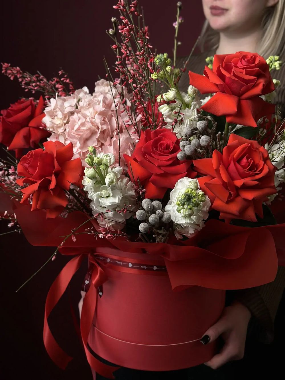 Цветы в коробке «Леди Грейс»