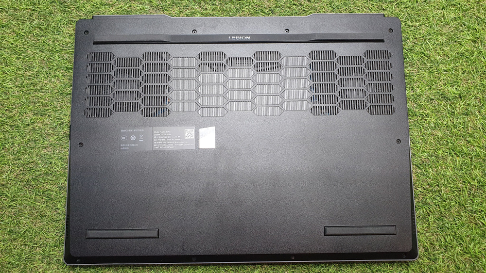 Игровой Lenovo i7-13/24Gb/RTX 4060 8Gb/144Hz/Legion Y7000 IRX9 83JJ0000CD/Windows 11