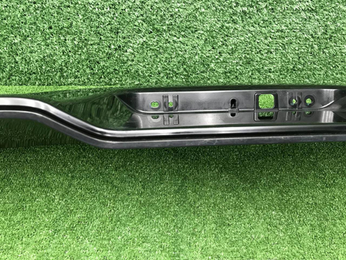 Спойлер крышки багажника Geely Atlas Pro (21-нв)