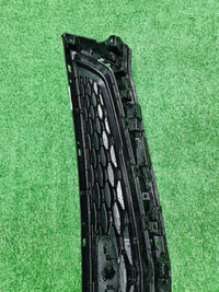 Решетка радиатора Geely Tugella (2022-2024)