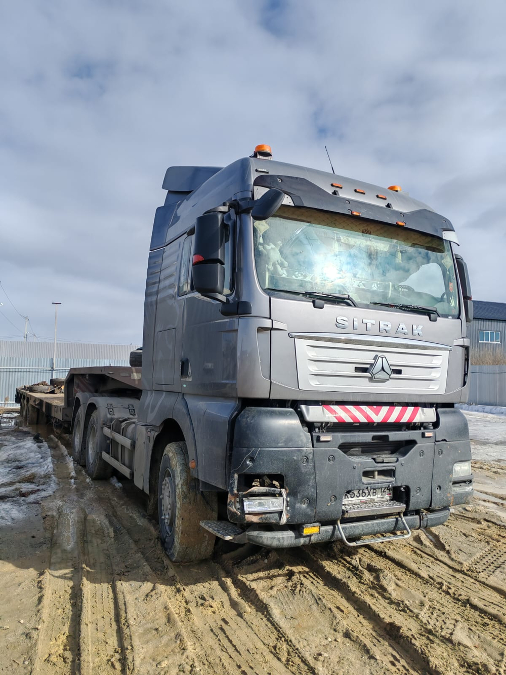 SITRAK C7H 6x4 Седельный тягач ZZ4256V364HE (Дизельный, 12,4 л, 540 л.с., МТ)