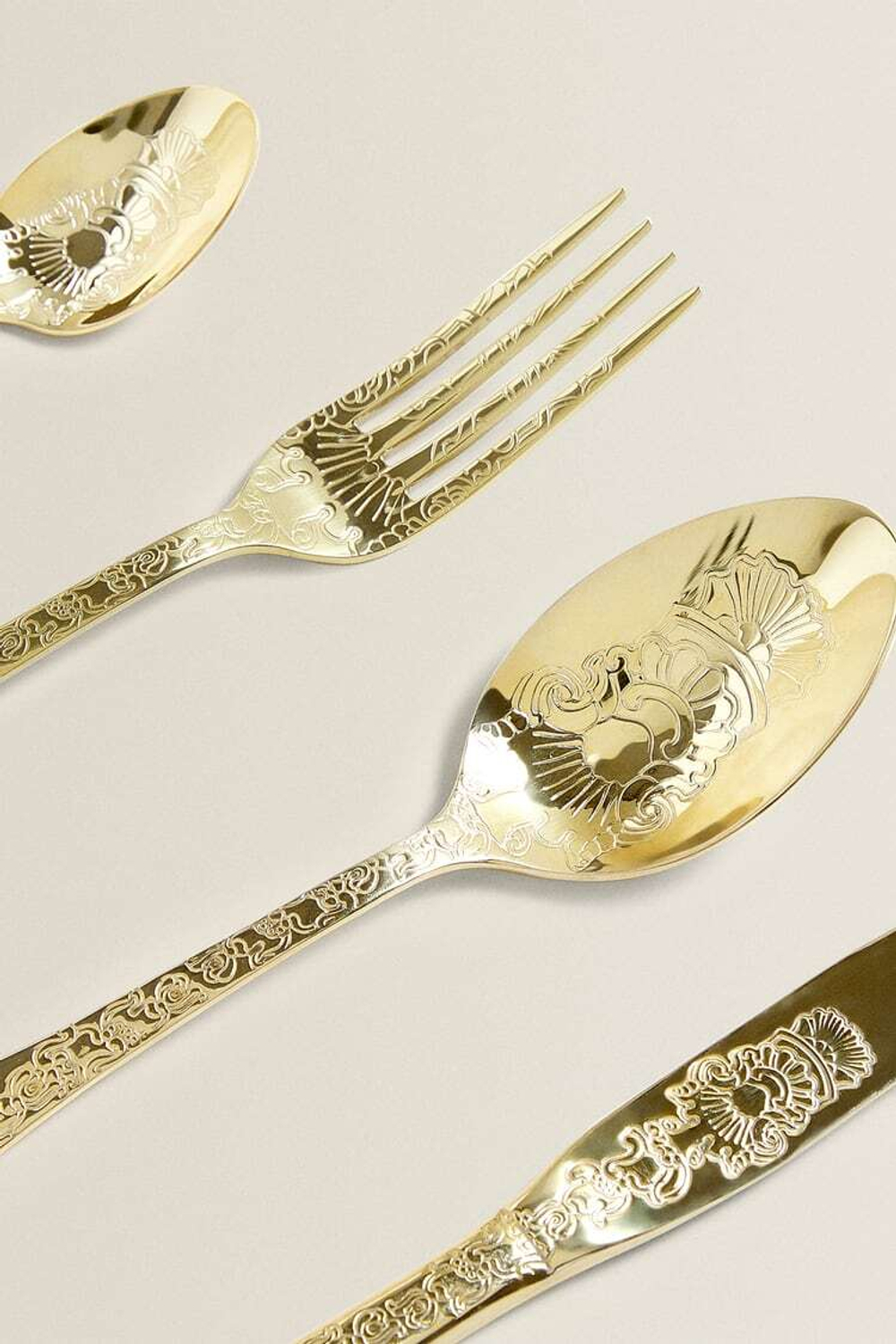 ZARA HOME ЛОЖКА С РЕЛЬЕФНЫМ УЗОРОМ, ЗОЛОТОЙ