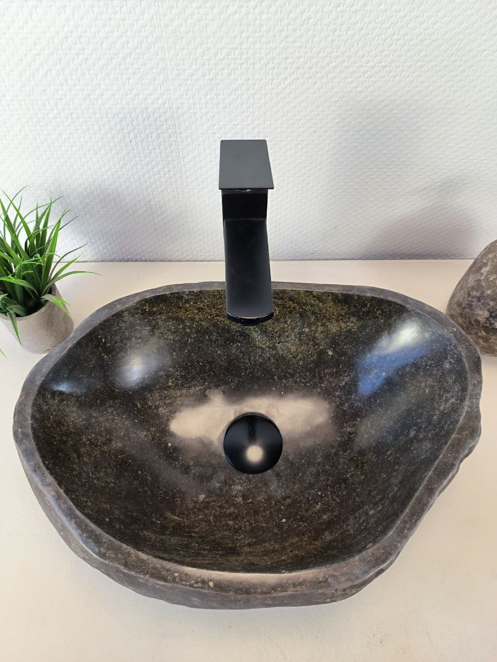 Раковина из речного камня RS-65964 45х31х15 из натурального камня