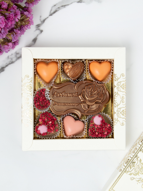 Конфеты шоколадные коробка набор подарочный ручной работы