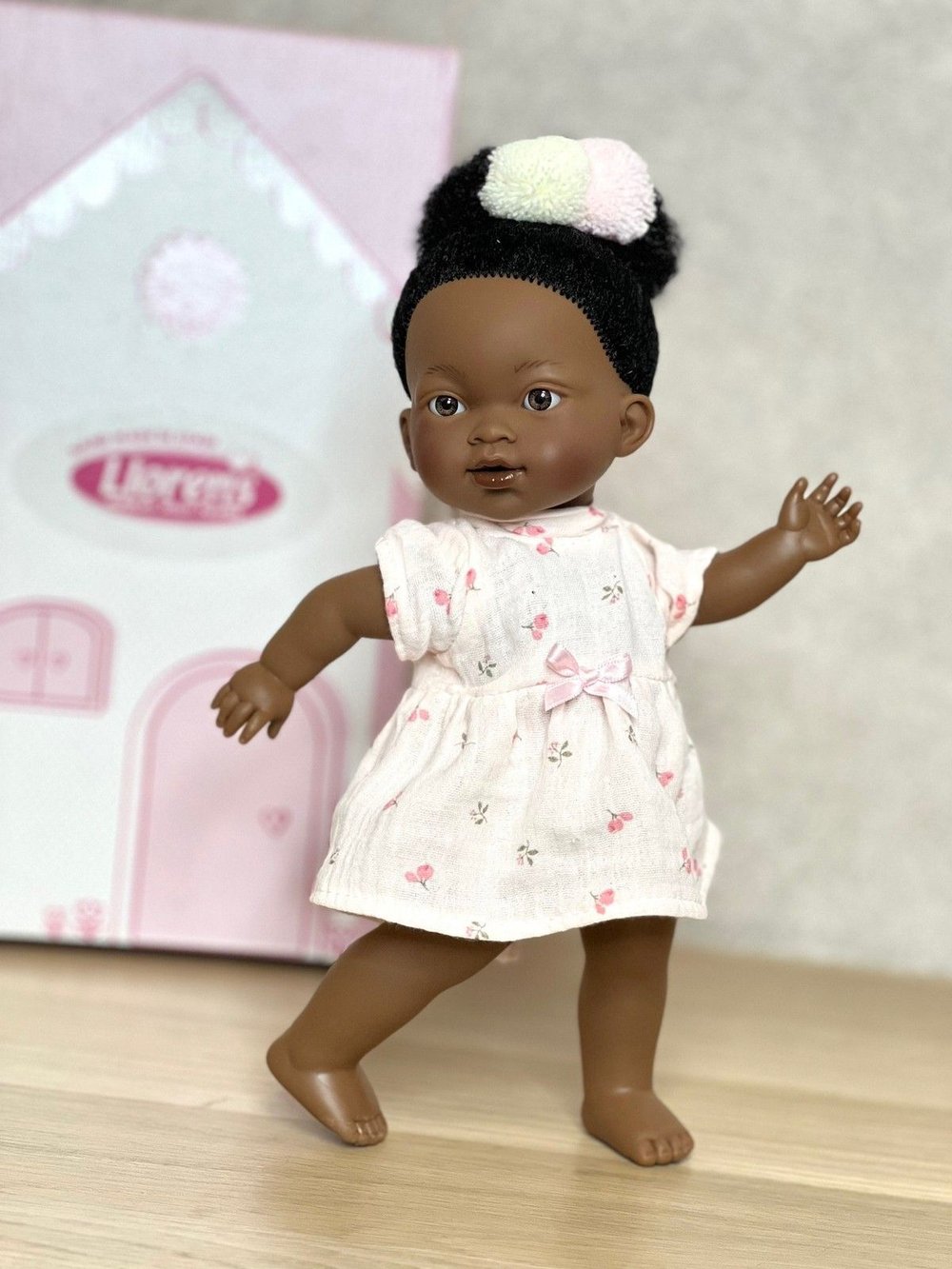 Кукла Llorens виниловая 28см Zoe (28036)