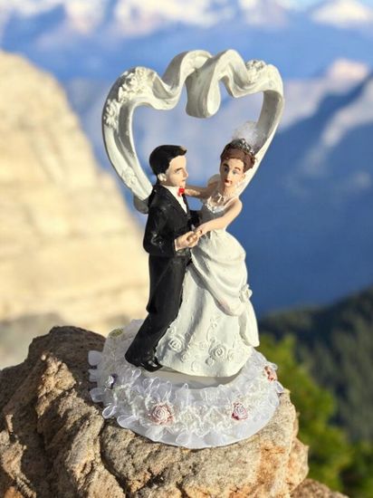 Свадебные фигурки "Жених и невеста" на торт