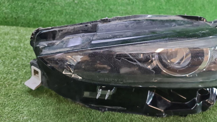 Битая Фара левая Mazda 6 GJ (2018-н.в.) LED