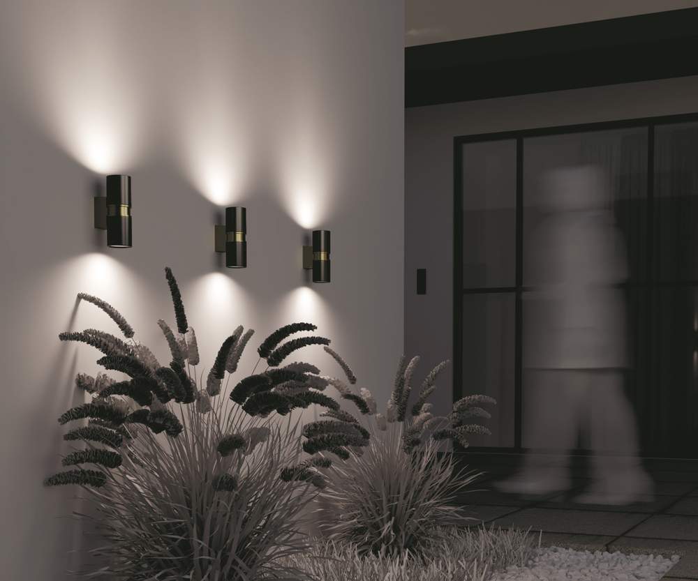 Уличный настенный светильник Outdoor O582WL-02B