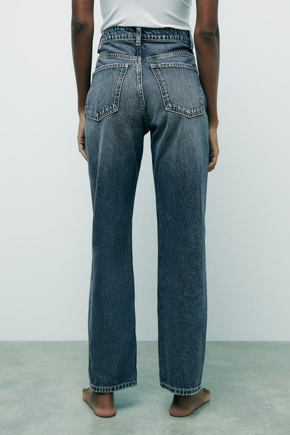 Jeans mum fit zara hot sale