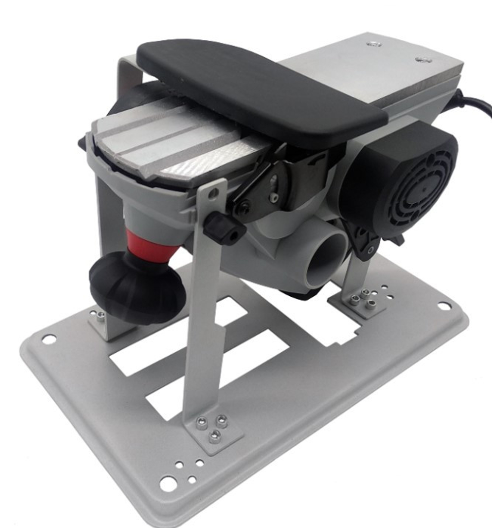 Рубанок электрический Ресанта Р-82СТ