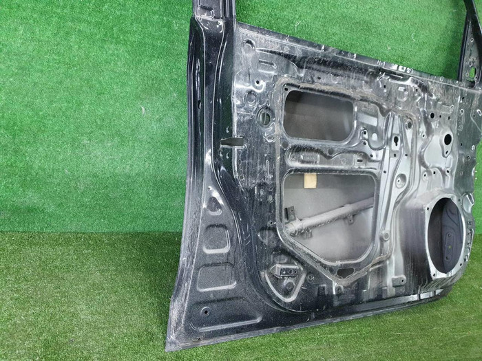 Дверь передняя левая Toyota Land Cruiser 200 (2015-2021)