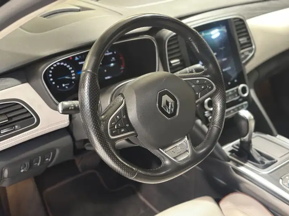 Renault Talisman Grandtour Initiale Paris с шасси 4CONTROL