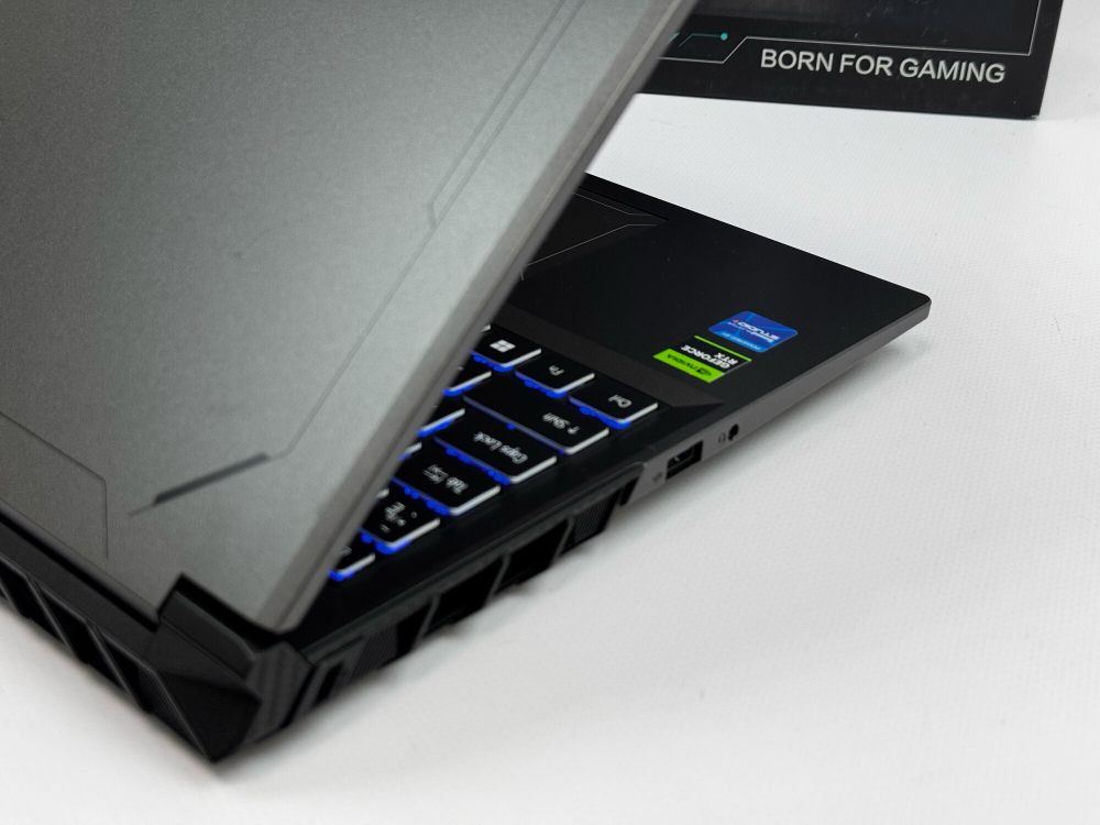 Игровой ноутбук Thunderobot I7-13700HX / RTX 4070 / 16GB / 1TB / 2.5K / 165HZ / Win 11 / Русско-Английская клавиатура