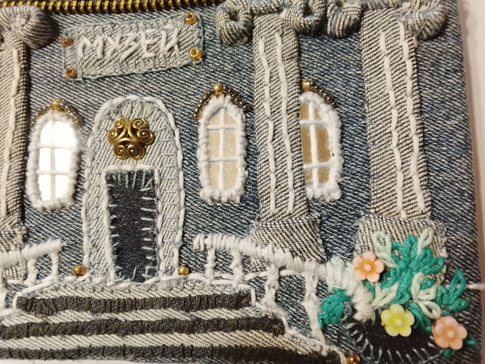 Интерьерное украшение на стену из ткани ручной работы - "Музей" 165 мм на 140 мм