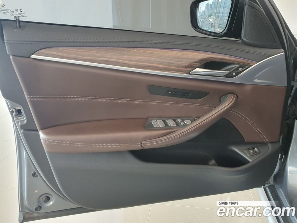 BMW 5 Series (G30) 520d M Sports Plus (12.2019)