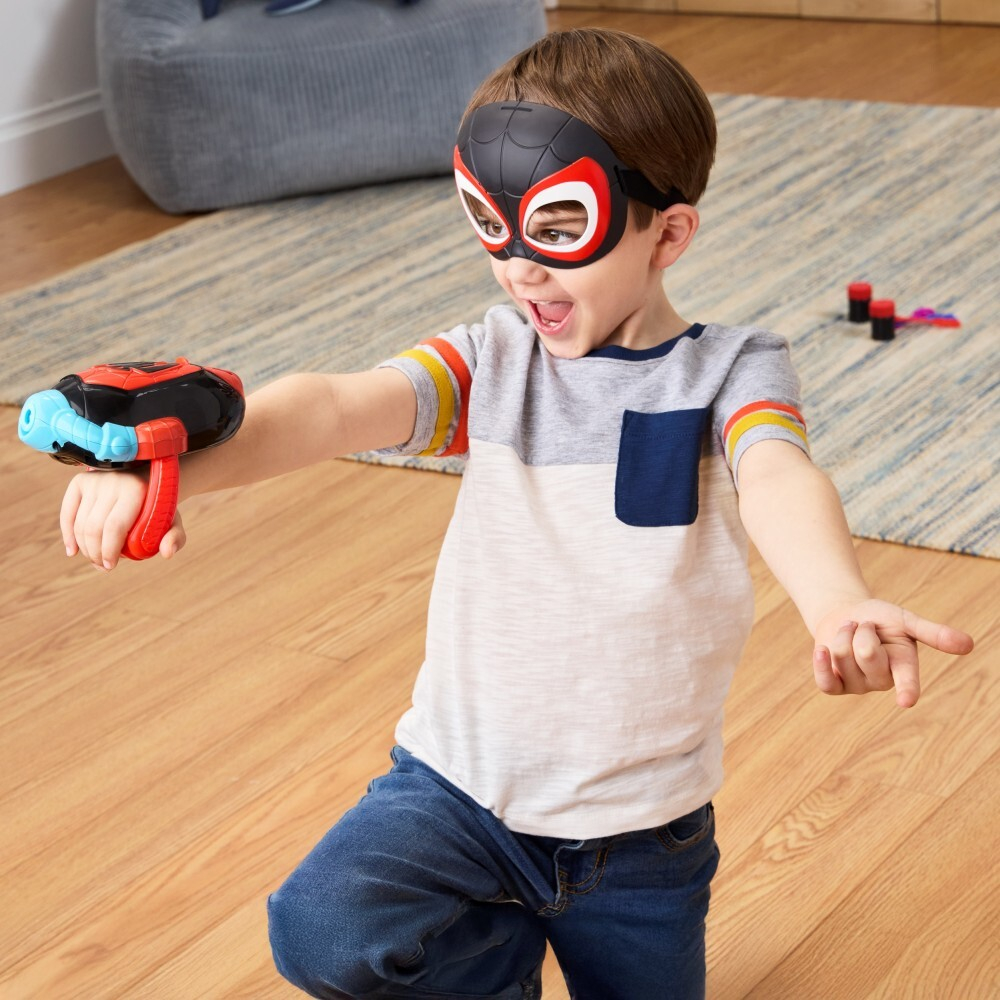 Hasbro Spidey and the Super Buddies - Water-Webs Bubble Launcher Miles Morales G1859