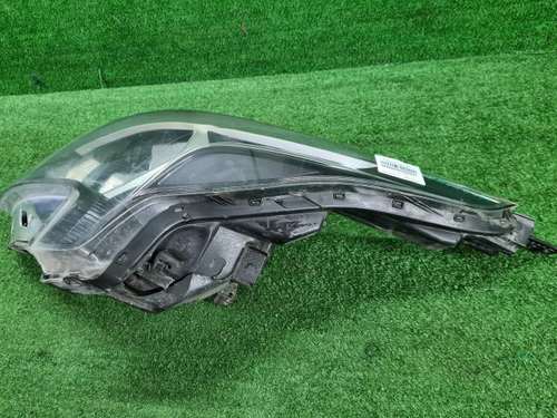 Битая Фара левая Kia Rio 4 (2020-н.в.) галоген