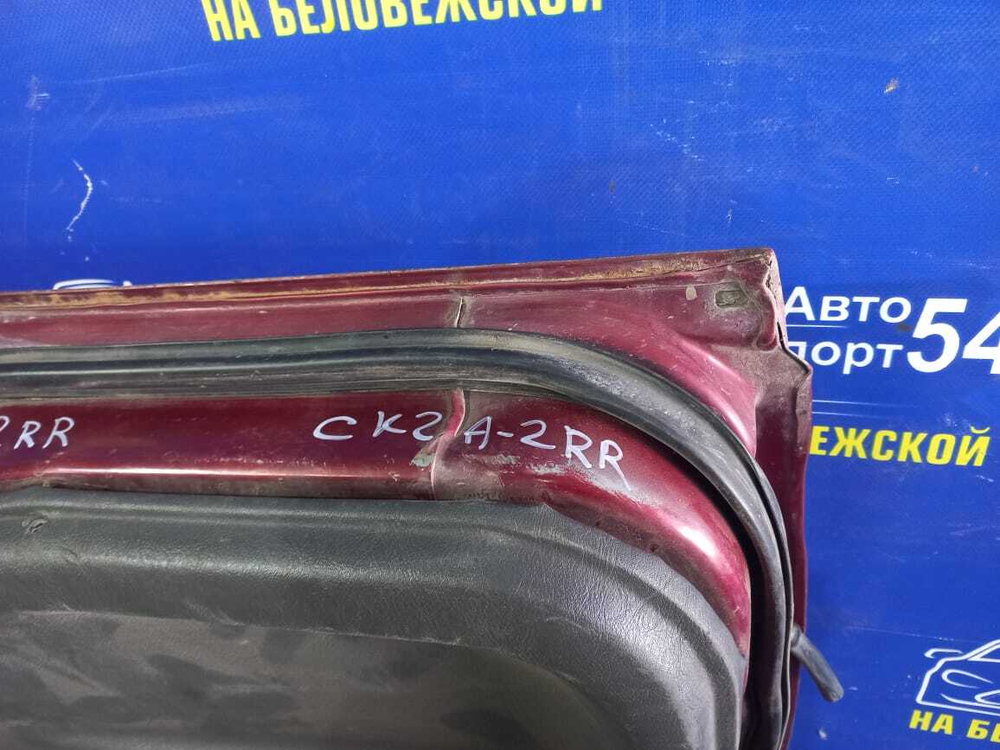 Дверь задняя правая MITSUBISHI LANCER 1995