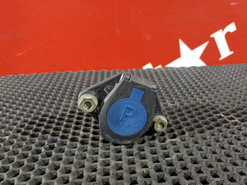 Розетка фаркопа