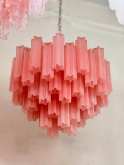 Люстра из стеклянных туб в оттенке rosa opaco