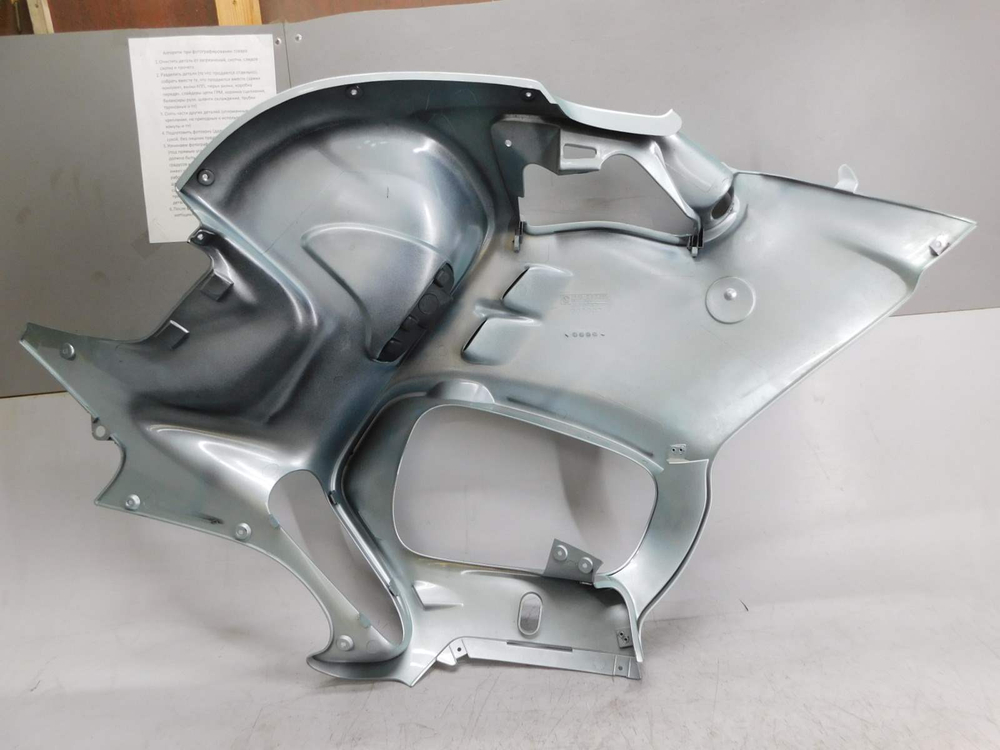 Пластик боковой левый BMW R1100RT