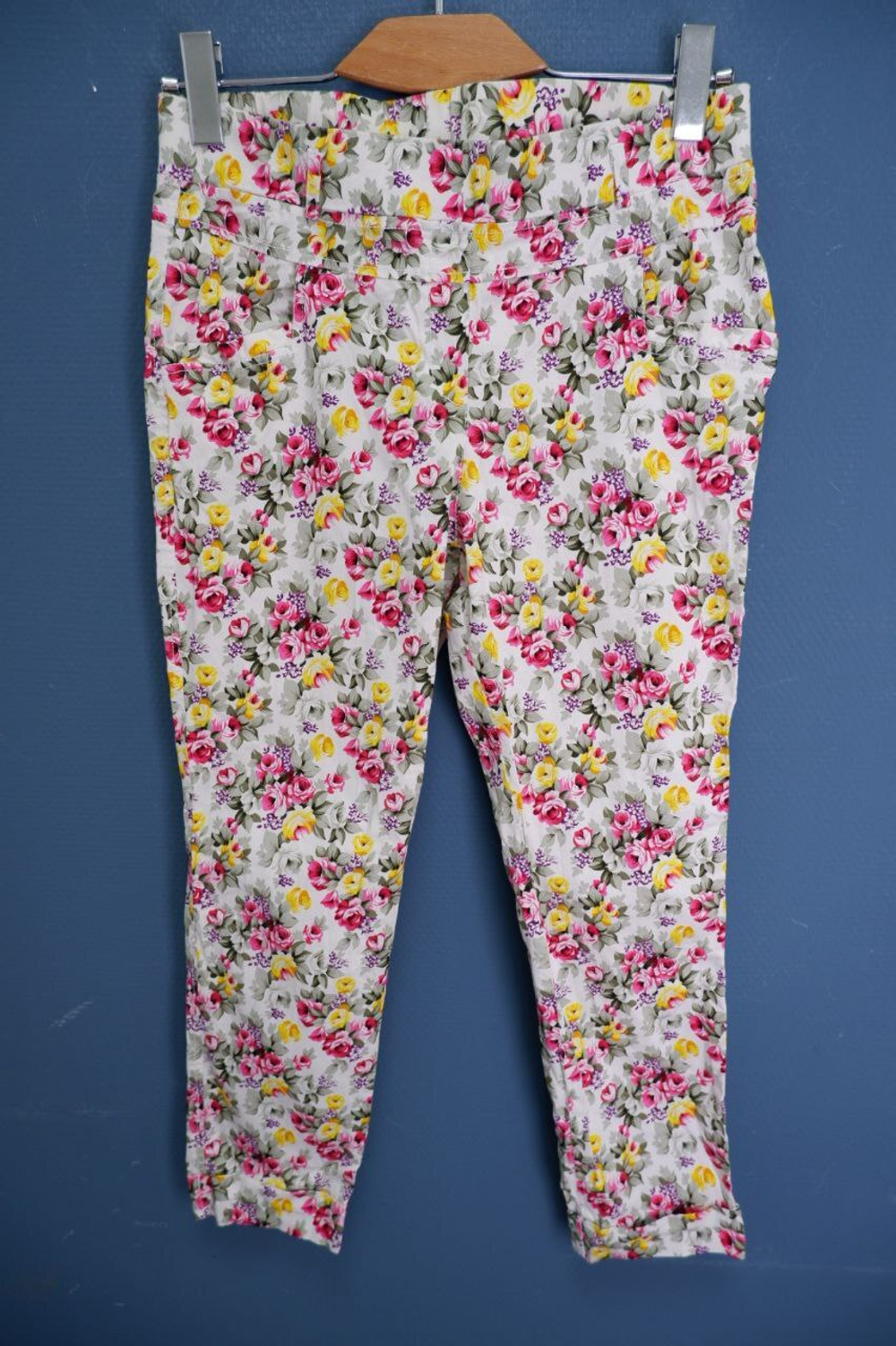 Штаны с цветочным принтом 46-48 размер