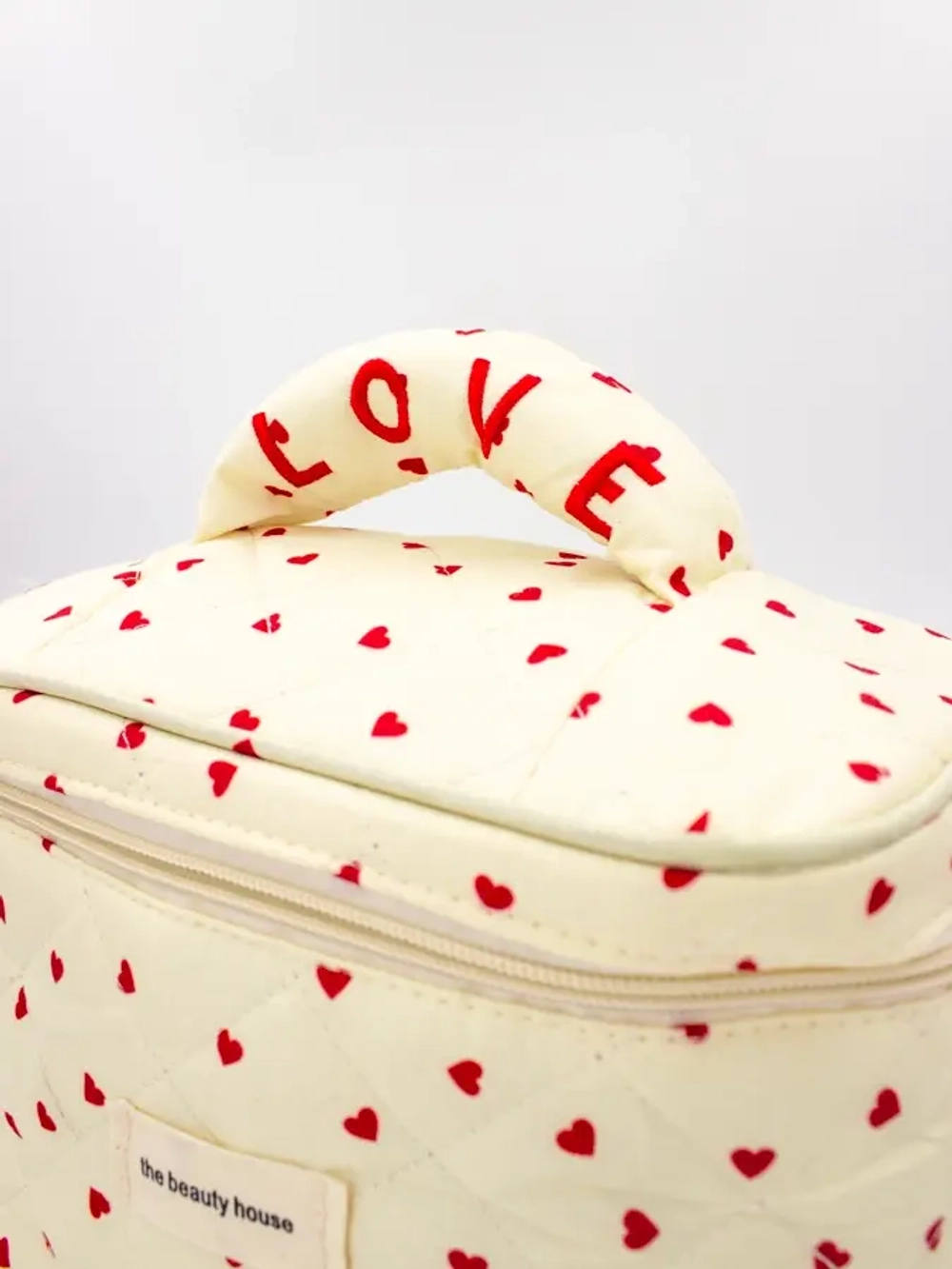 COSMETIC BAG - КОСМЕТИЧКА ТКАНЕВАЯ "LOVE" В КРАСНОЙ ГАММЕ