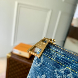 Louis Vuitton Zippy Coin Purse