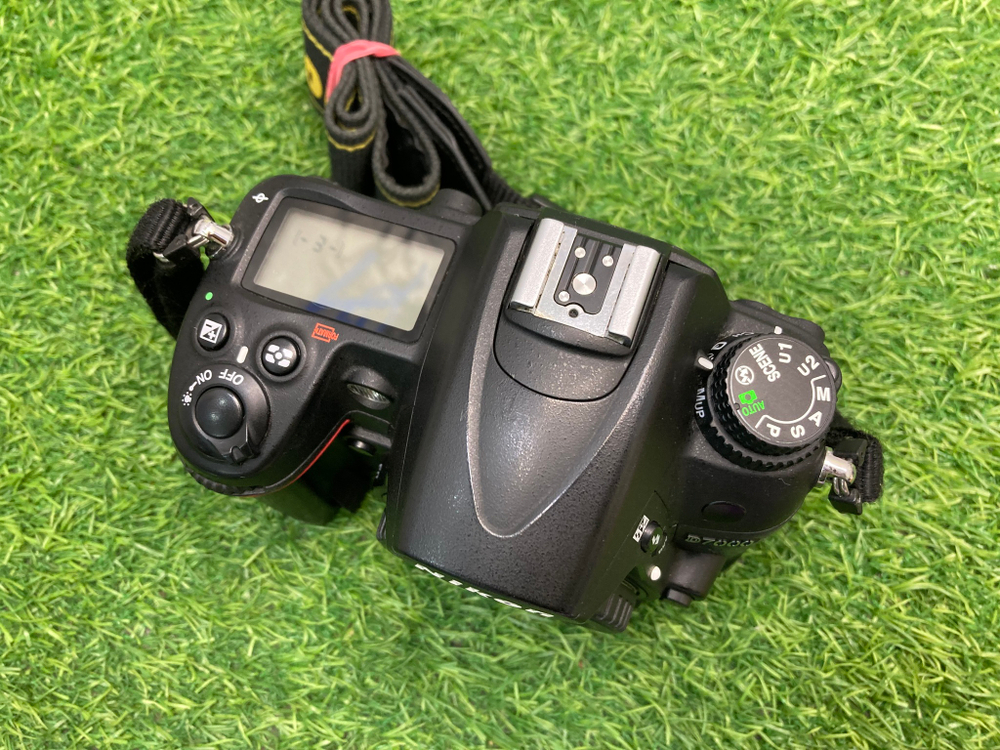 Nikon D7000 143.000 кадров
