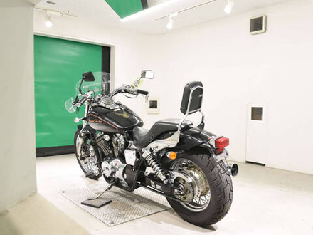 Honda Shadow 750 Slasher 2003