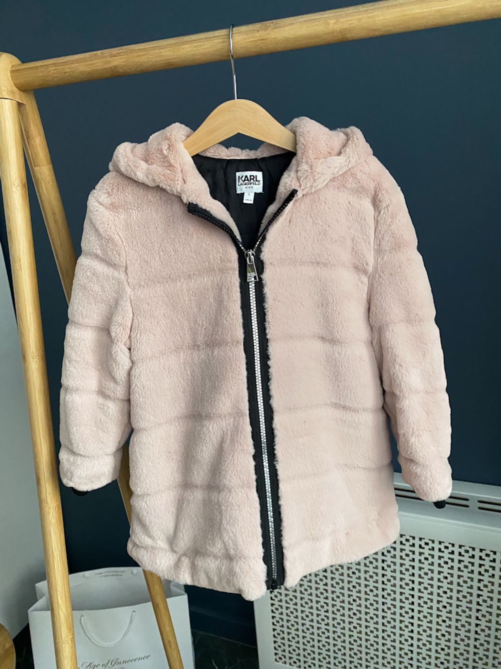 Меховая куртка Karl Lagerfeld, 110