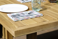 Кофейный стол из акации BOOKA