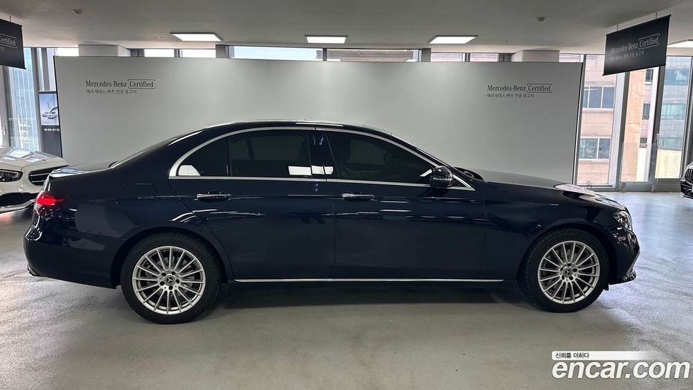 Mercedes-Benz E-Class W213 E220d 4MATIC Exclusive (08.2021)