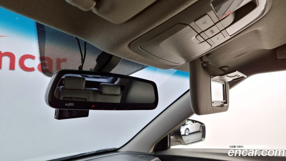 KG Mobility (Ssangyong) Very New Tivoli Бензин 1.5 2WD (10.2019)
