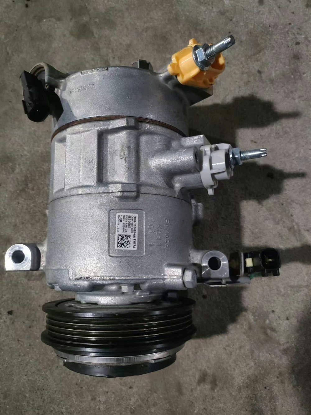 Компрессор кондиционера Peugeot 207 208 2008 308 3008