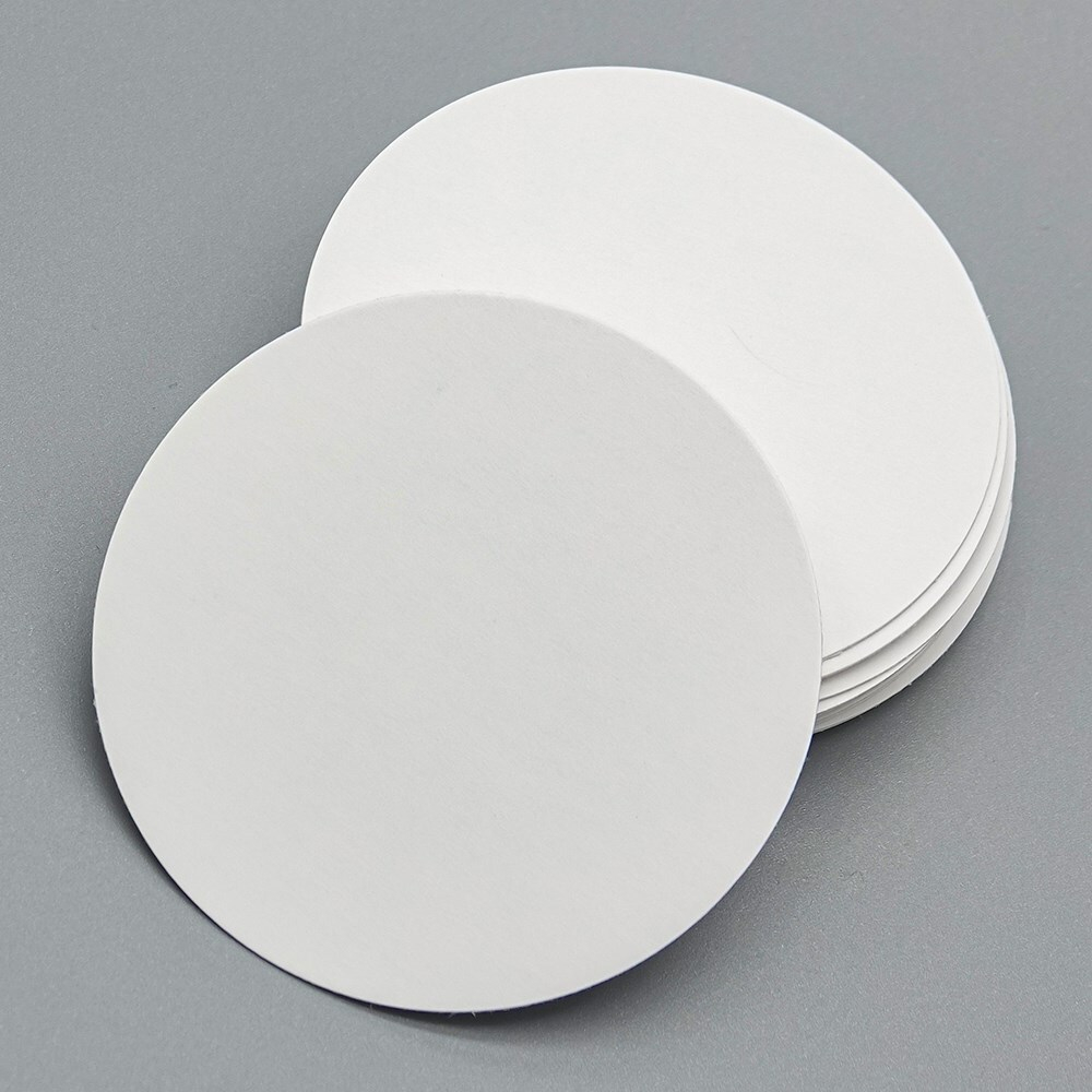 Картонный задник 66 мм., белый, глянцевый.