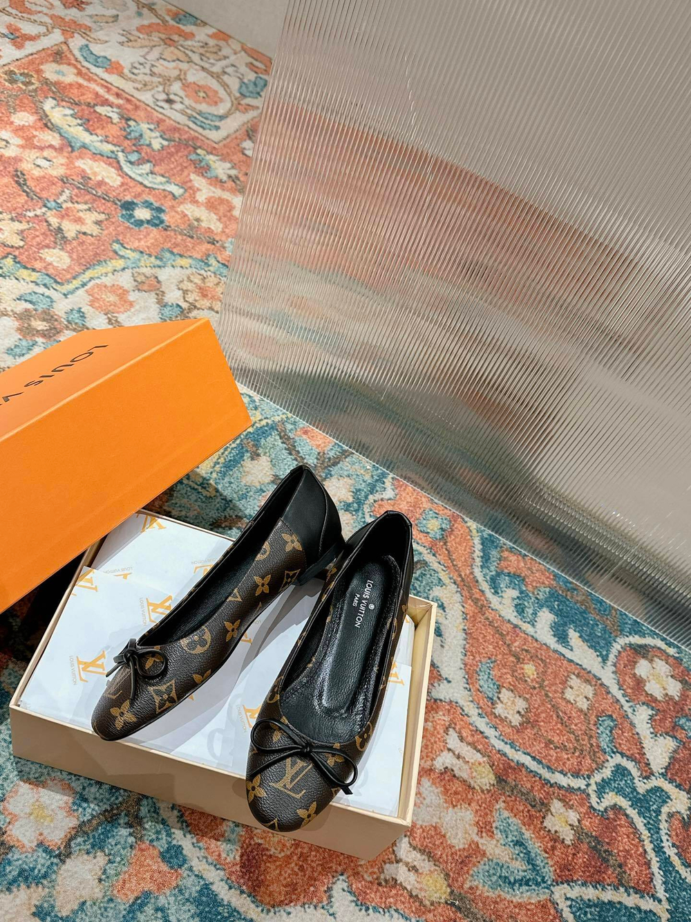 Louis Vuitton Flats (6 colors)