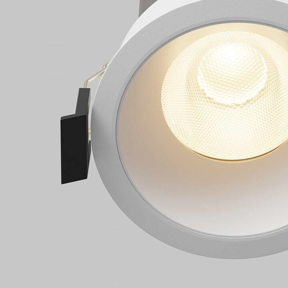 Встраиваемый светильник Maytoni  DL117-15W-3K-W