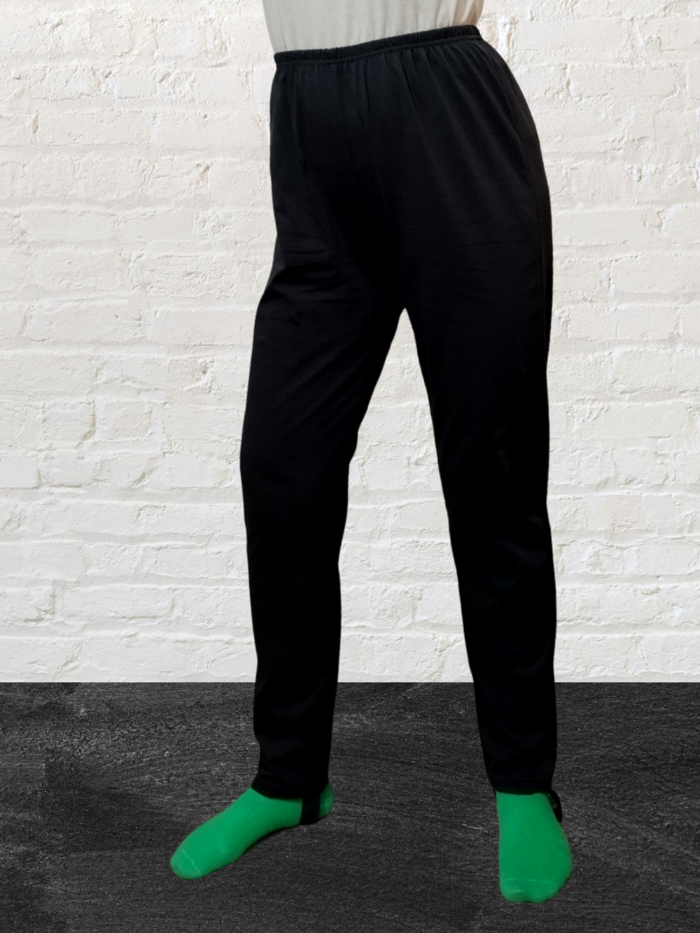 3202 Брюки мужские на штрипке кулирка черные (60)