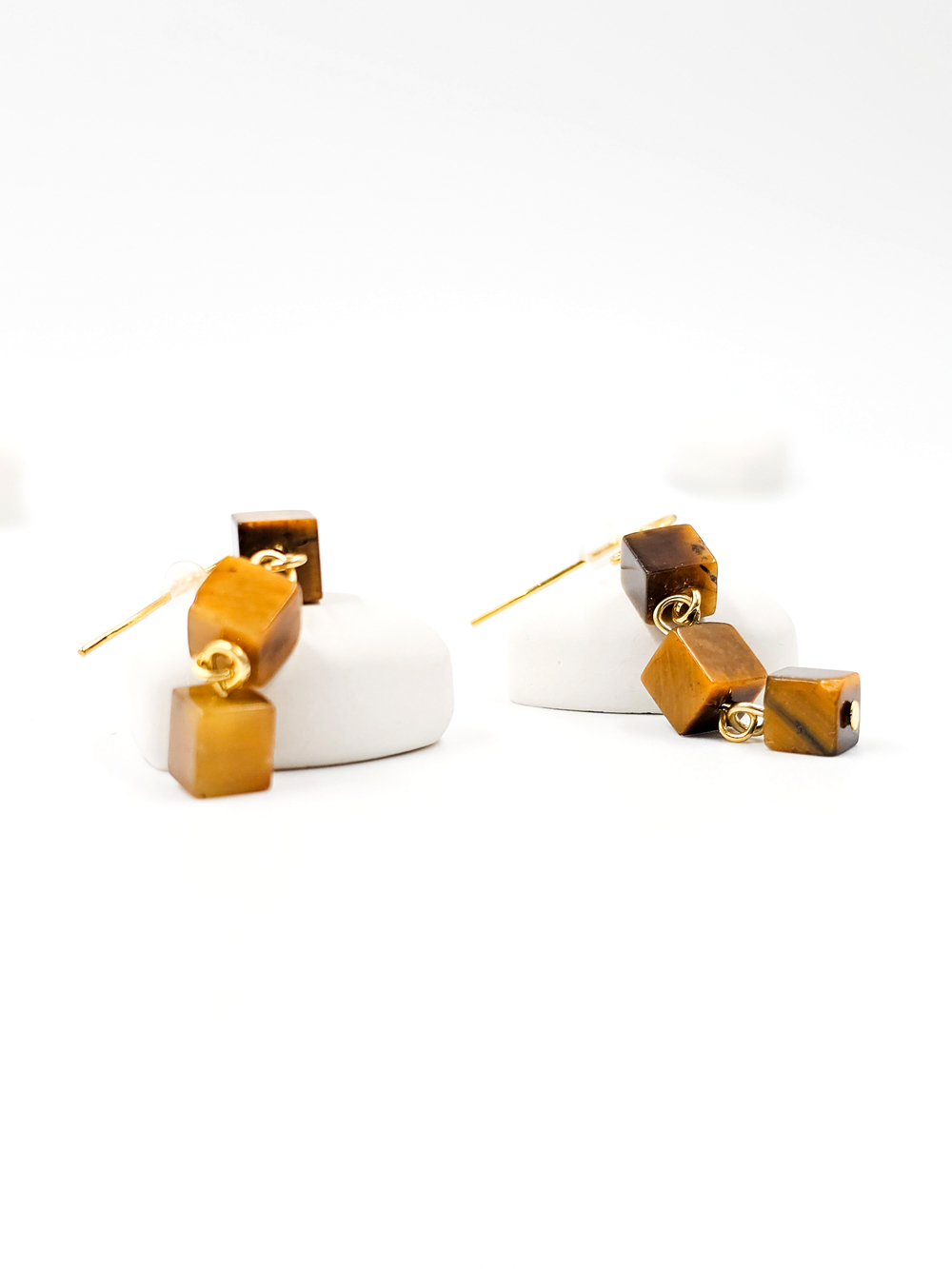 Серьги женские из камня тигровый глаз. Серьги висячие